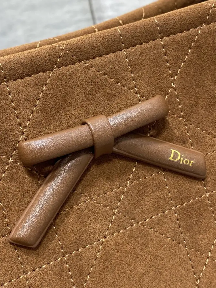 Christian Dior A bag тоут 37 cm of suede — Photo 2