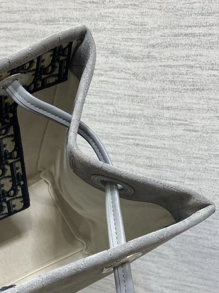 Christian Dior A bag тоут 37 cm of suede — Photo 3