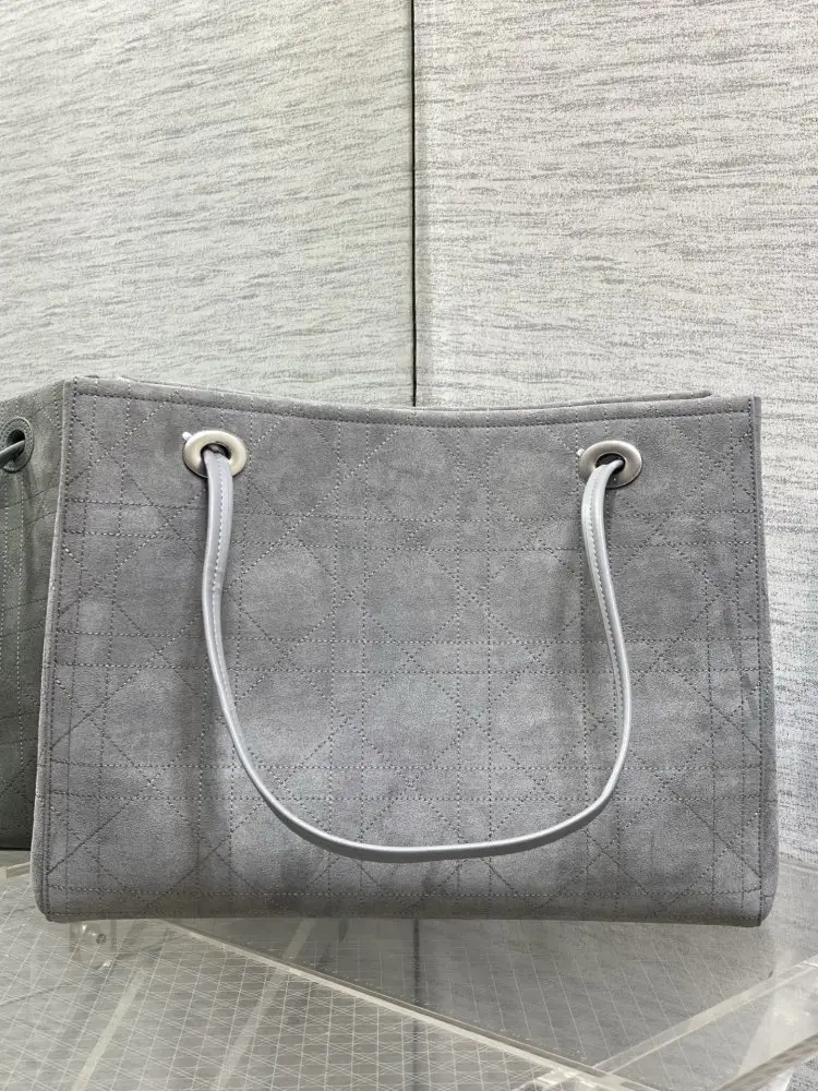Christian Dior A bag тоут 37 cm of suede — Photo 4
