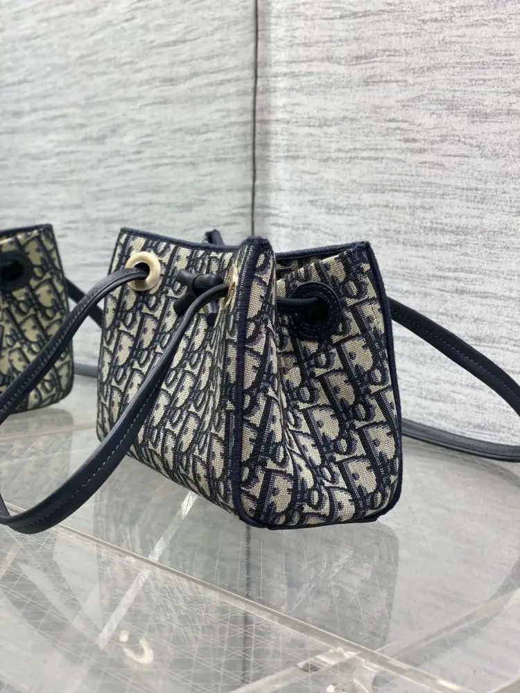 Christian Dior Сумка-тоут женская 18 см — Фото 5