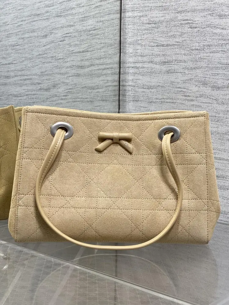 Christian Dior A bag-тоут women's 27 cm — Photo 1