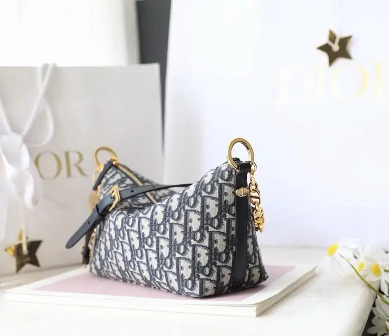 Christian Dior Сумка Voyage 28 см — Фото 5