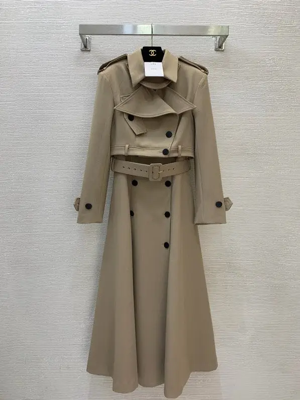 Christian Dior — A long trench female