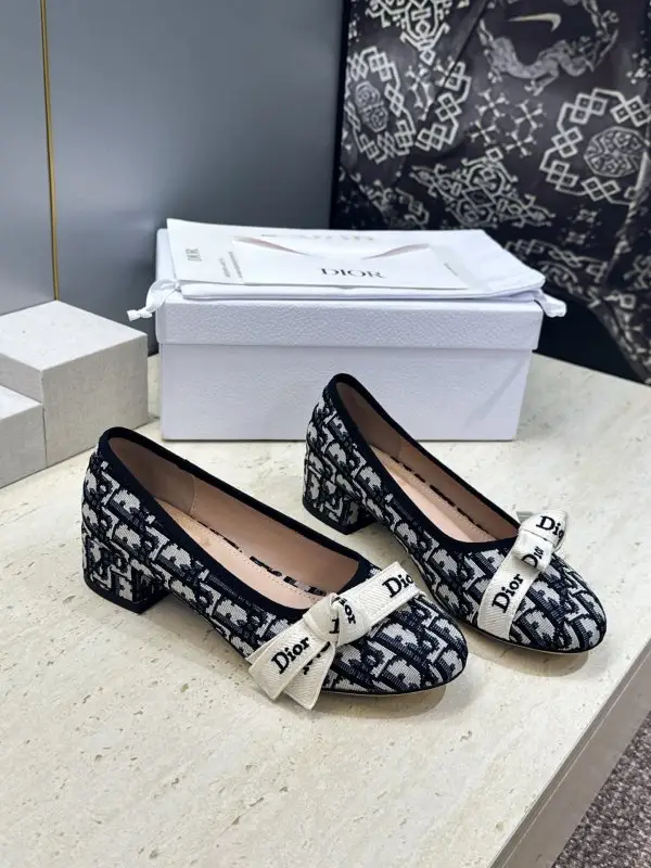 Christian Dior — Ballet shoes on massive heel from bow