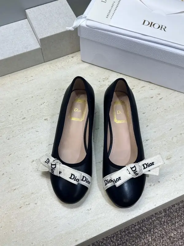 Christian Dior Балетки на массивном каблуке с бантом — Фото 2