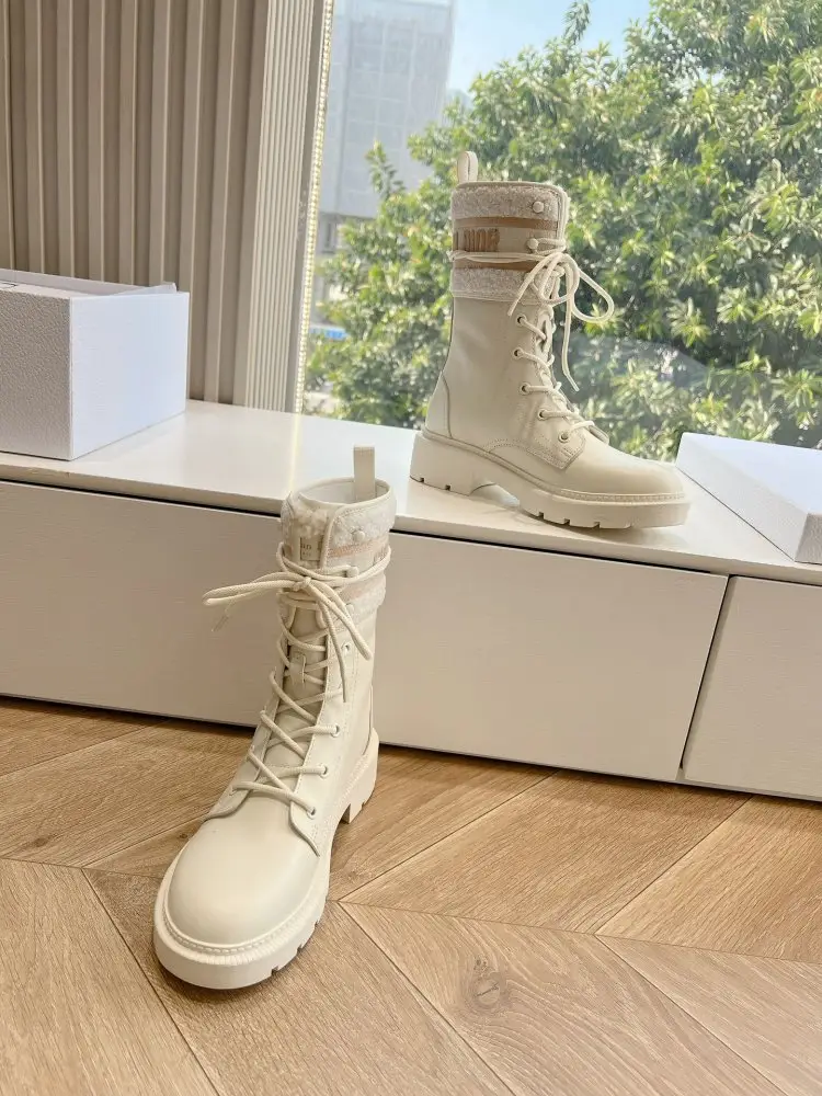 Christian Dior Ботинки Dr. Martens женские — Фото 5