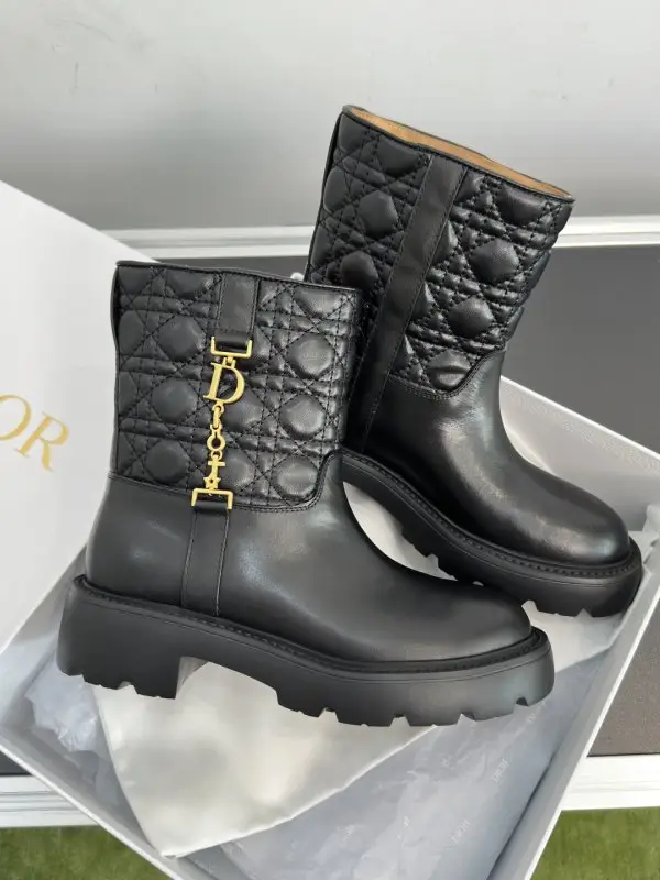 Christian Dior — Ботинки женские Dior Diorly
