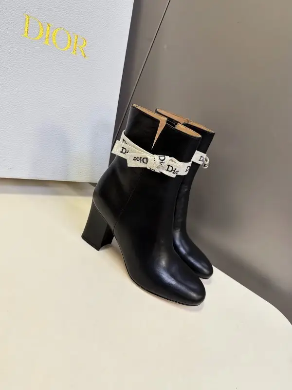 Christian Dior Ботинки женские — Фото 3