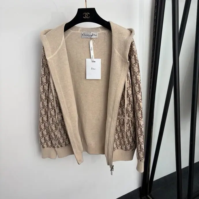 Christian Dior Cardigan — Photo 3