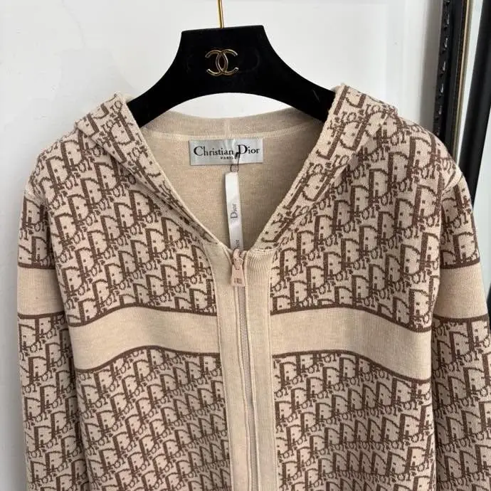 Christian Dior Cardigan — Photo 4