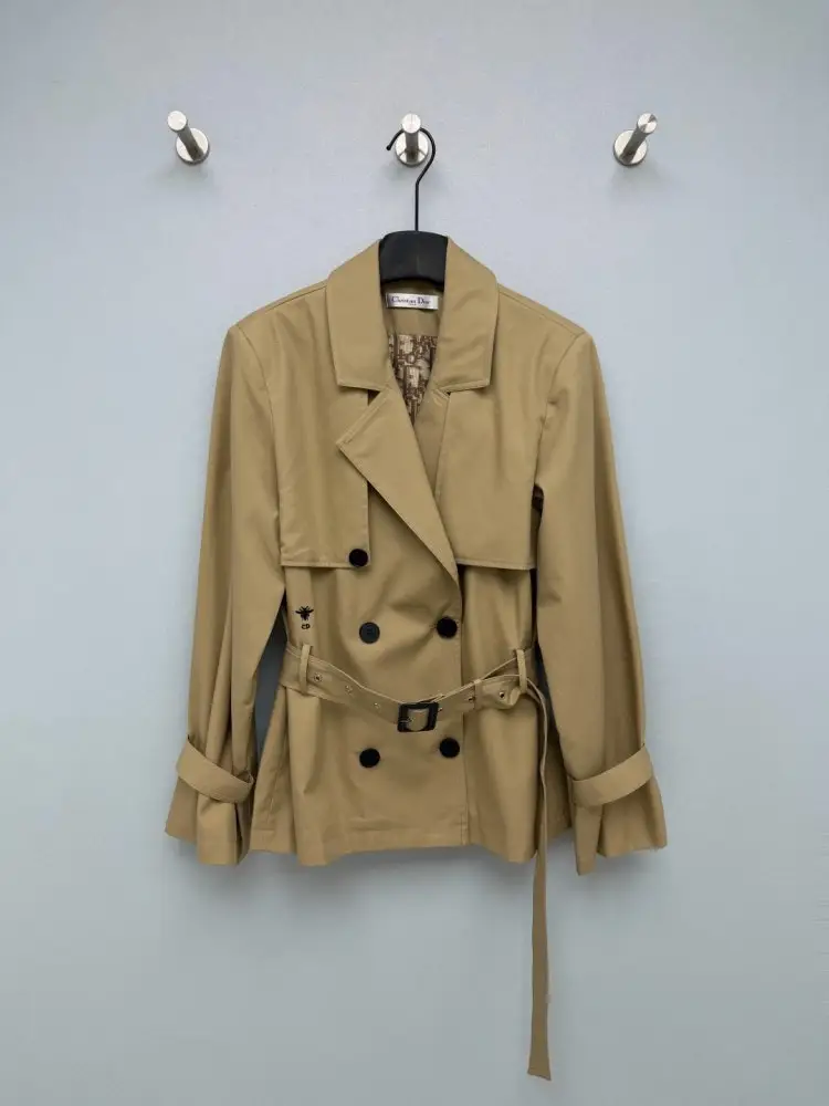 Christian Dior — Класичний короткий тренч