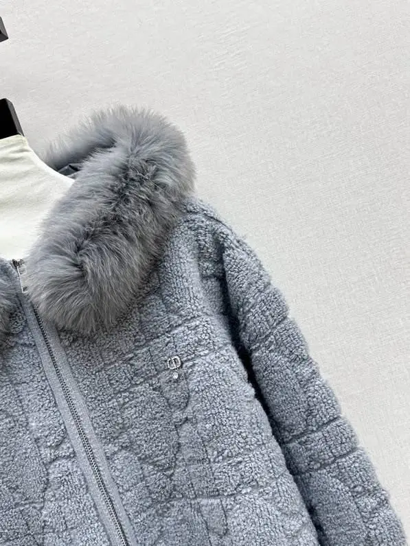 Christian Dior Пальто с воротником из лисьего меха — Фото 5
