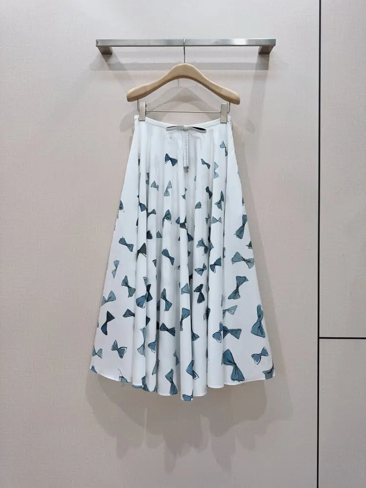 Christian Dior Costume female — Photo 2