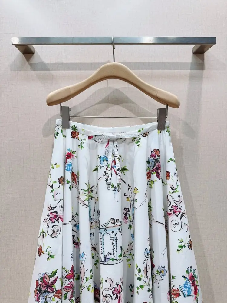 Christian Dior Costume female — Photo 5