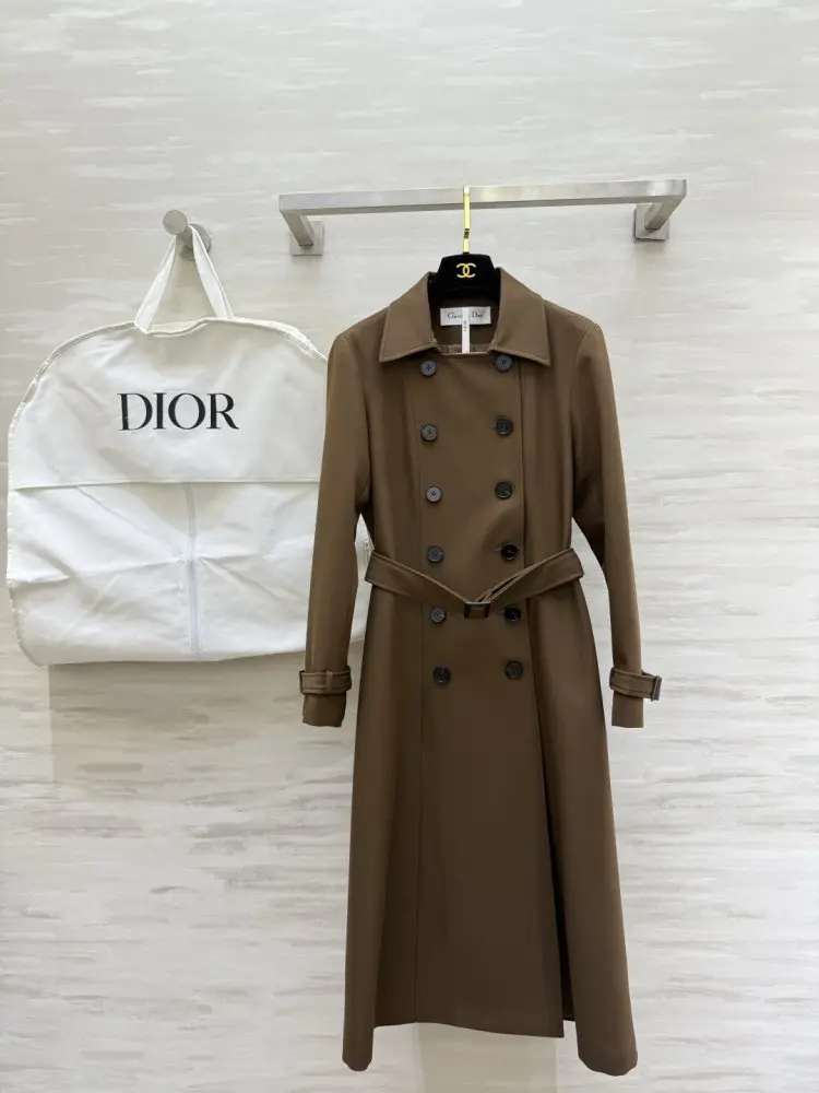 Christian Dior Double-breasted a long trench — Photo 1