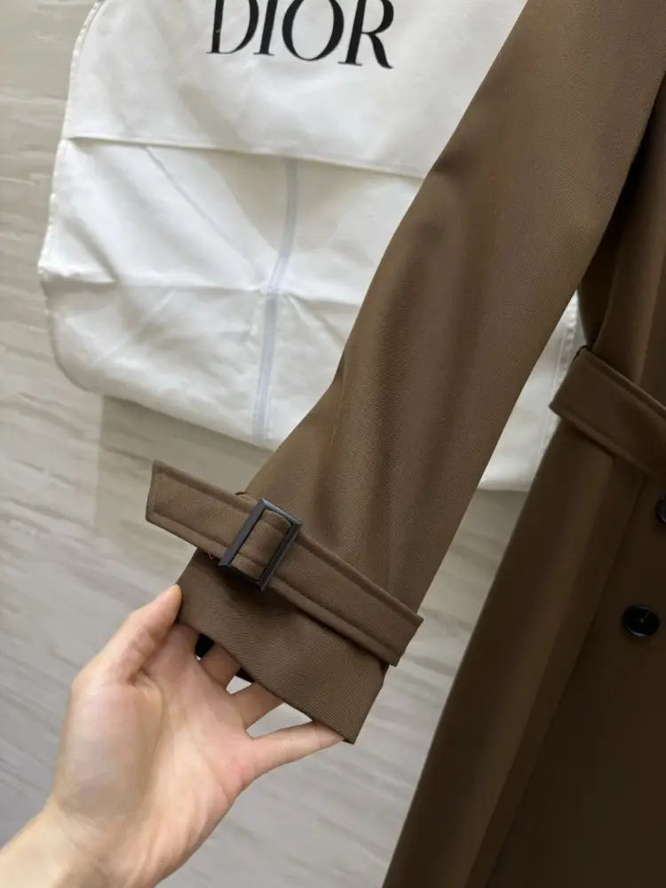 Christian Dior Double-breasted a long trench — Photo 4