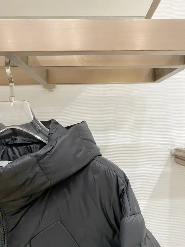 Christian Dior Down jacket male — Photo 3