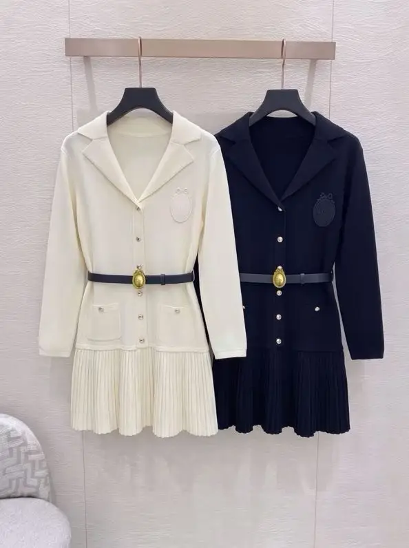 Christian Dior — Платье с бисерной отделкой и поясом