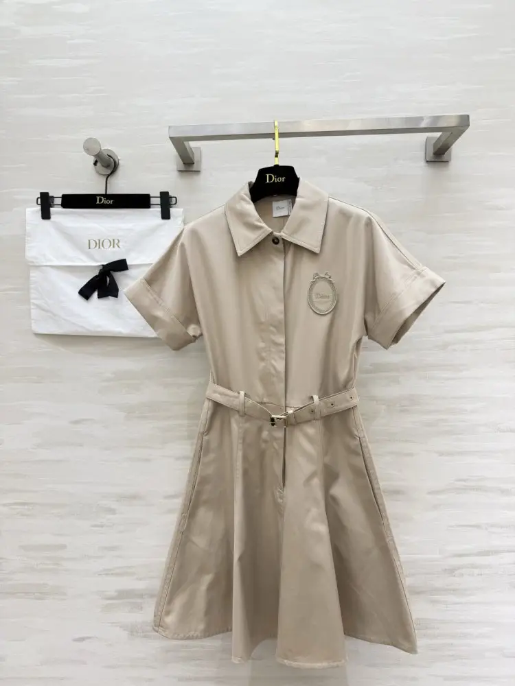 Christian Dior — Плаття, Сукня сорочка