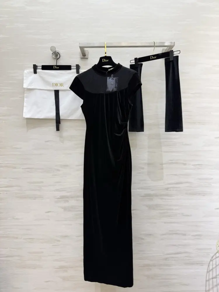 Christian Dior — Плаття, Сукня оксамитове