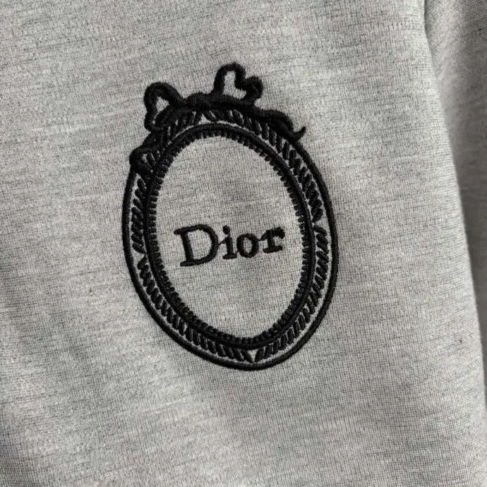 Christian Dior Жіночий спортивний костюм — Фото 4