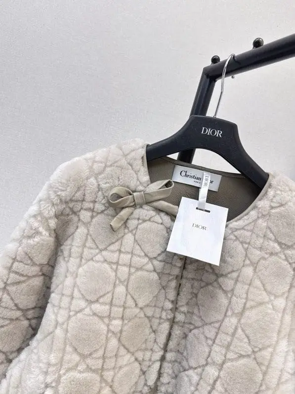Christian Dior Куртка меховая Diana Cannage женская — Фото 3