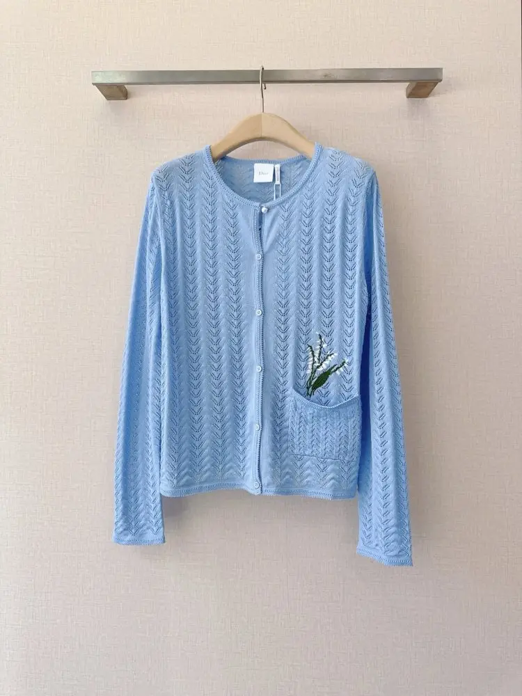 Knitted cardigan