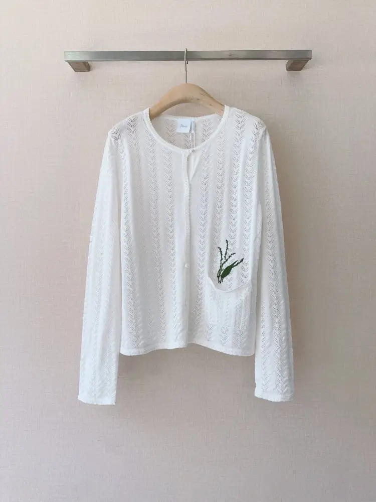 Knitted cardigan
