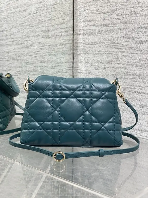 Christian Dior Мини-сумка Adiorable Top Handle 22 см — Фото 4