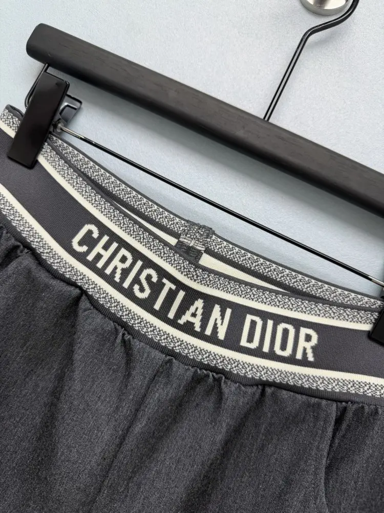 Christian Dior Брюки женские — Фото 3