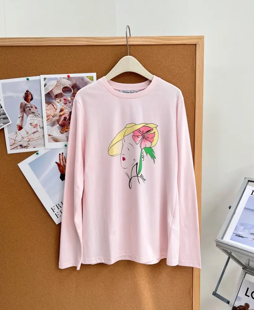 Christian Dior — Pullover female
