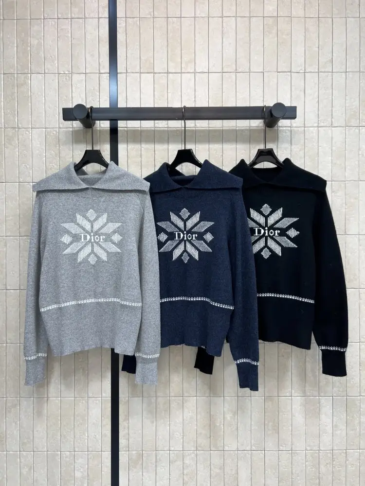 Christian Dior — Pullover female