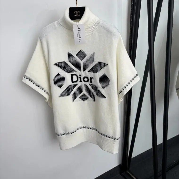 Christian Dior — Светр жіночий