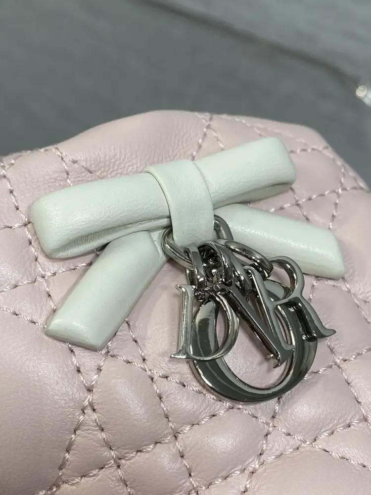 Christian Dior Стеганая сумка Dior Adiorable 20 см — Фото 3