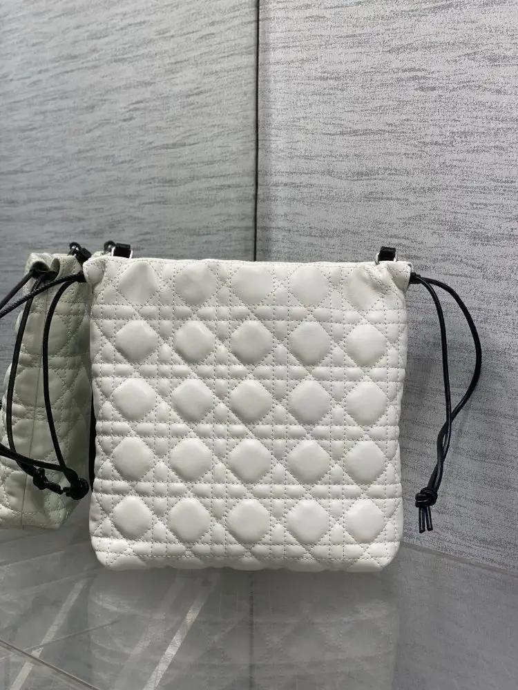 Christian Dior Стеганая сумка Dior Adiorable 20 см — Фото 4