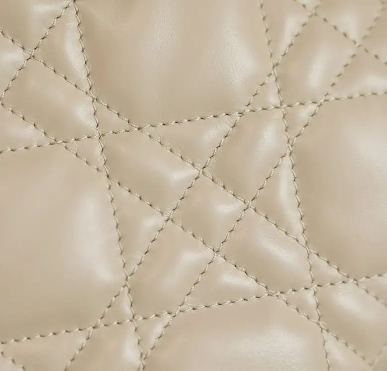 Christian Dior Quilted a bag-тоут Toujours Macrocannage 23 cm — Photo 3