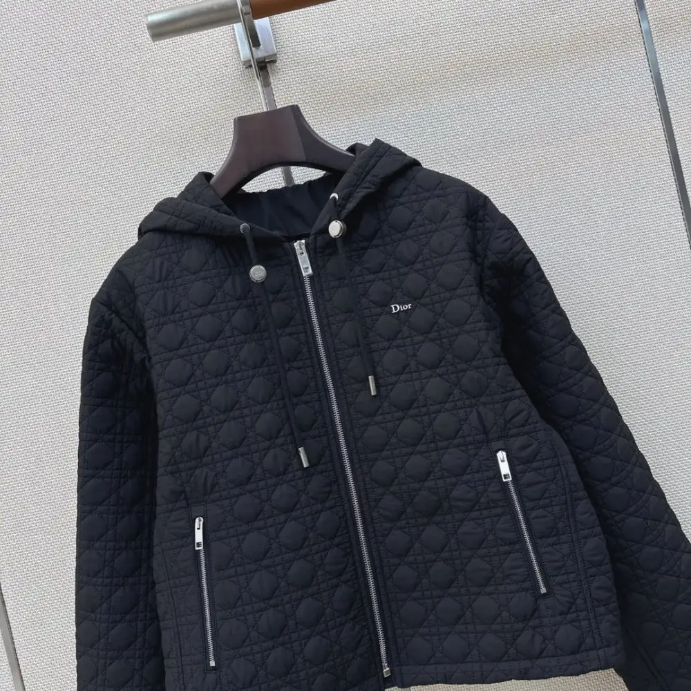 Christian Dior Quilted jacket Diana Cannage from hood — Photo 2
