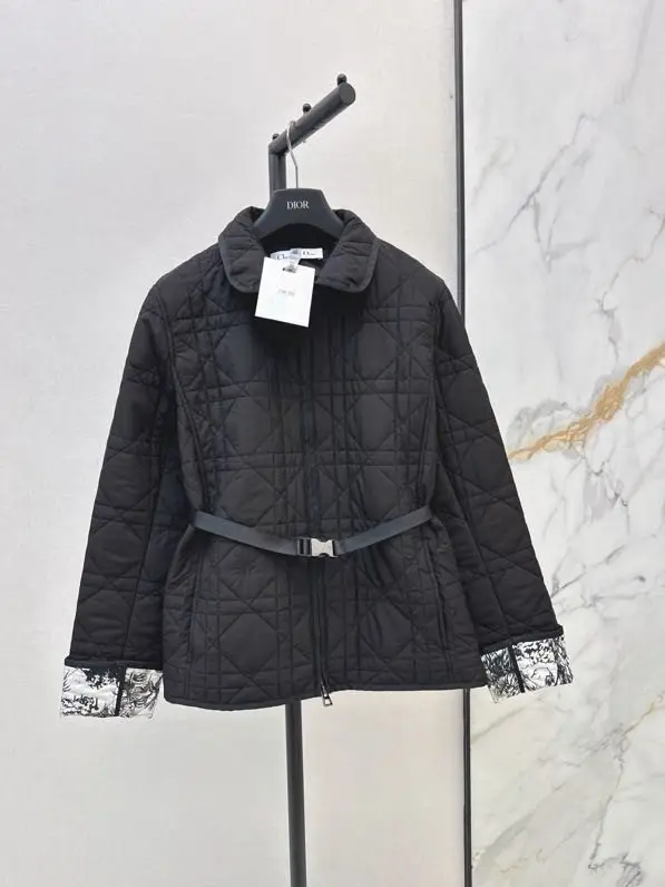 Christian Dior — Стеганая женская куртка