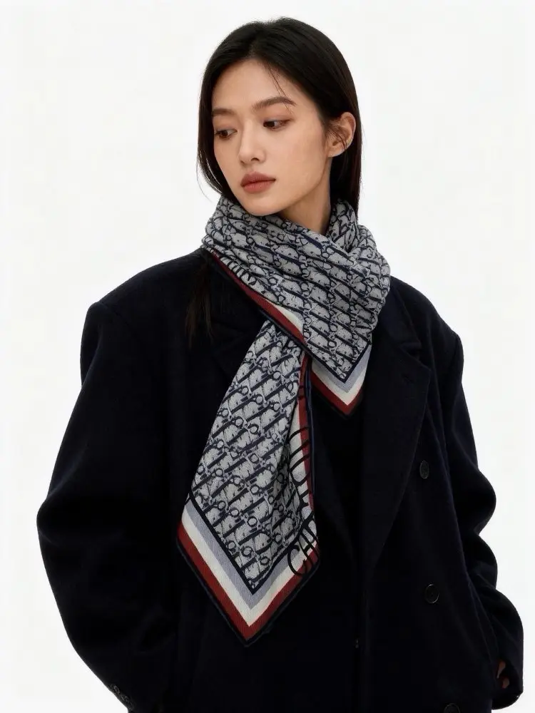 Christian Dior Scarf of cashmere — Photo 2