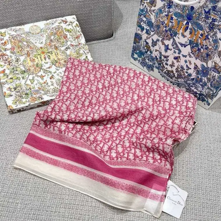 Christian Dior — Shawl 120х160 cm