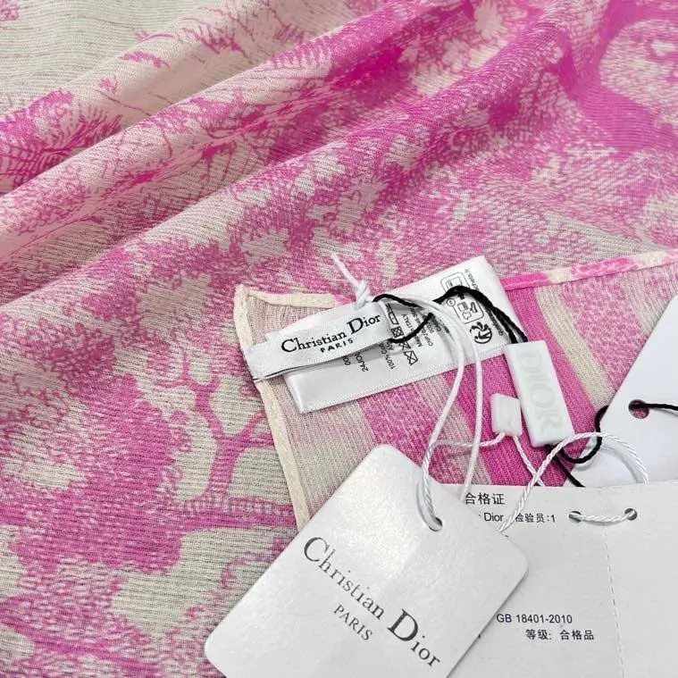 Christian Dior Shawl 120х160 cm — Photo 3