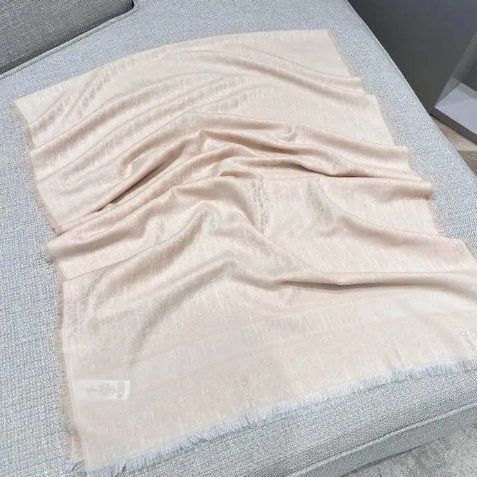 Christian Dior — Shawl silk 200х70 cm