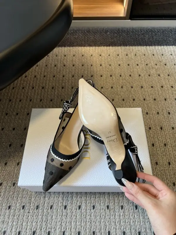 Christian Dior Туфли Early Autumn с заостренным носком — Фото 3