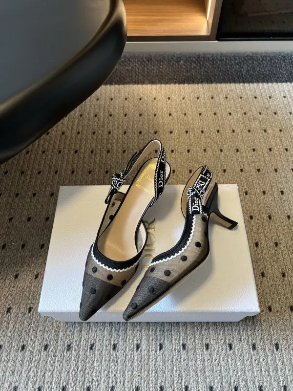 Christian Dior Туфли Early Autumn с заостренным носком — Фото 4