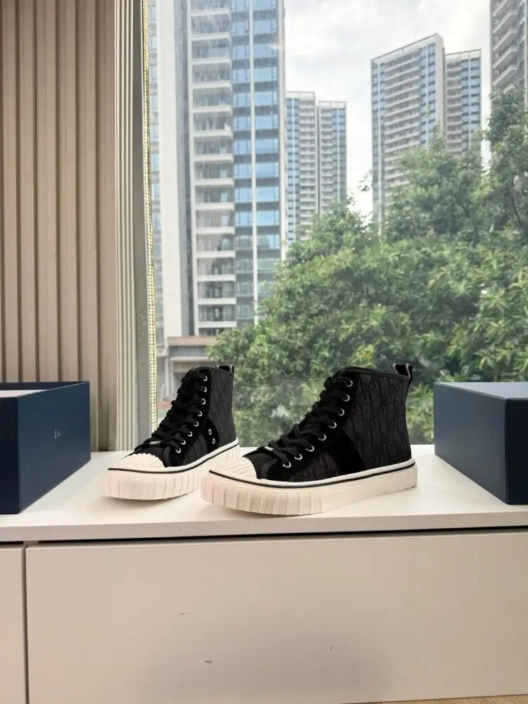 Christian Dior — Кеди жіночі Dior Saltwind Sneakers