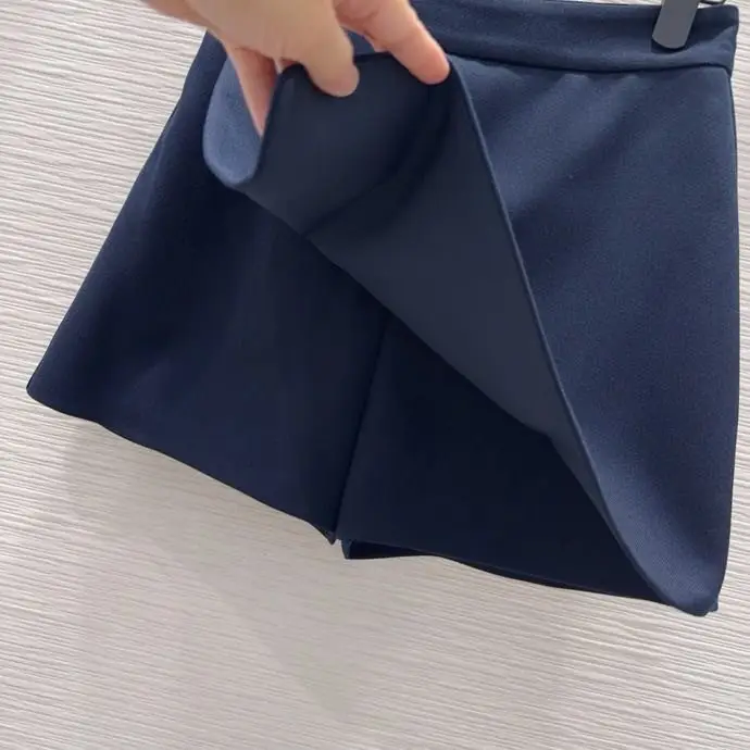 Christian Dior Shorts women's — Photo 4