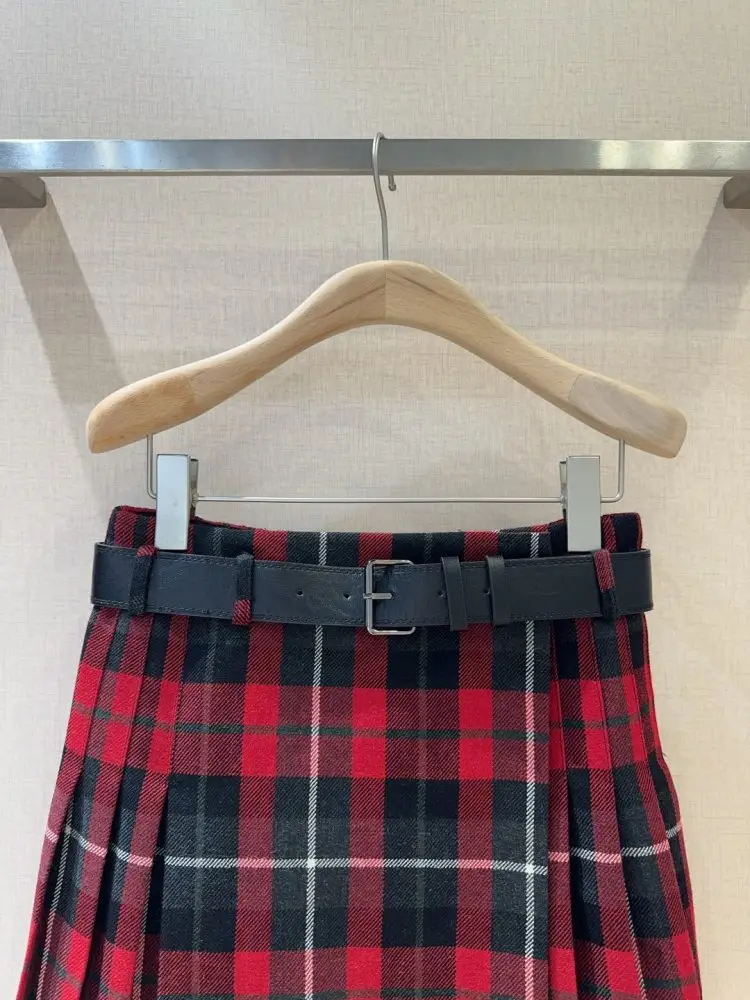 Christian Dior Skirt — Photo 2