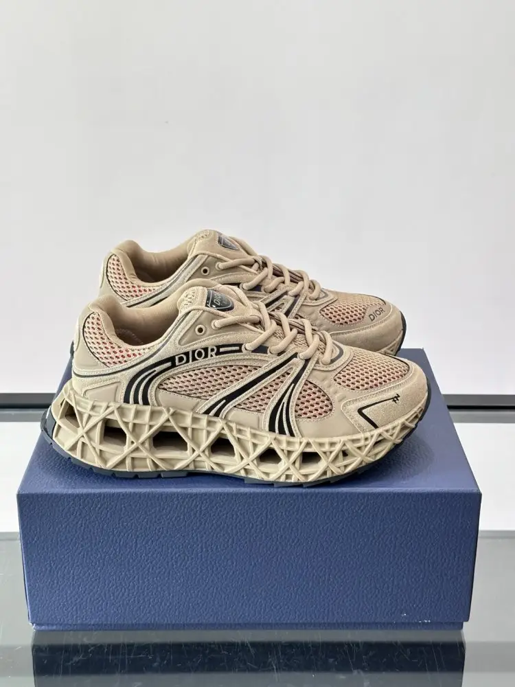 Christian Dior Sneakers B35 men's — Photo 1