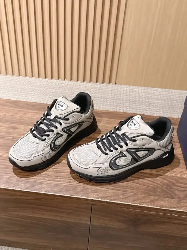 Christian Dior Sneakers men's B30 — Photo 1
