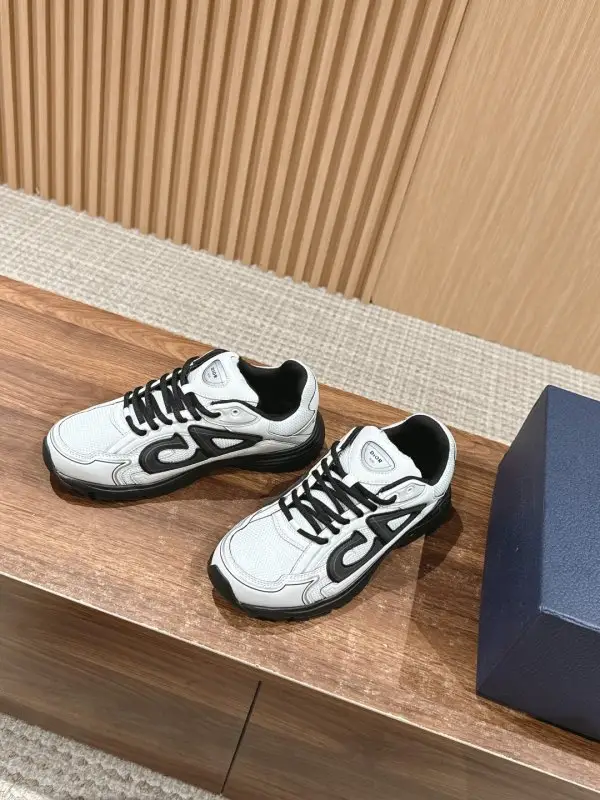 Christian Dior Sneakers men's B30 — Photo 1